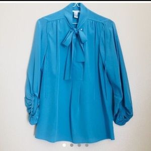 DVF 💯 silk tie front blouse